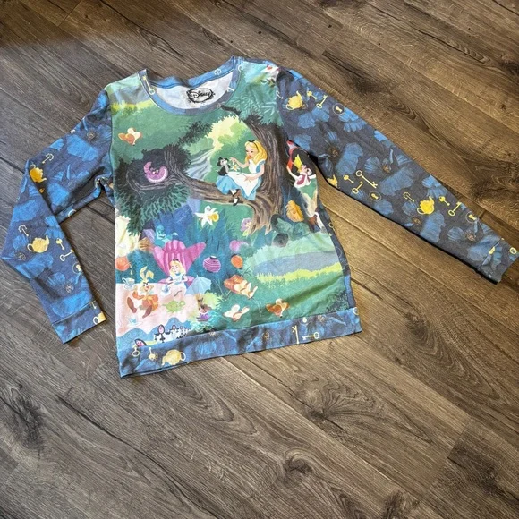 Disney Alice in Wonderland Print Long Sleeve - Picture 1 of 8